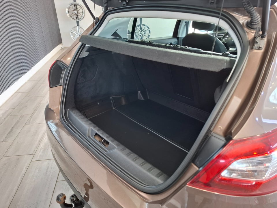 Peugeot 308 1,6 HDi 92 Active 5d