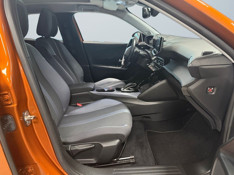 Peugeot e-2008 50 Allure 5d
