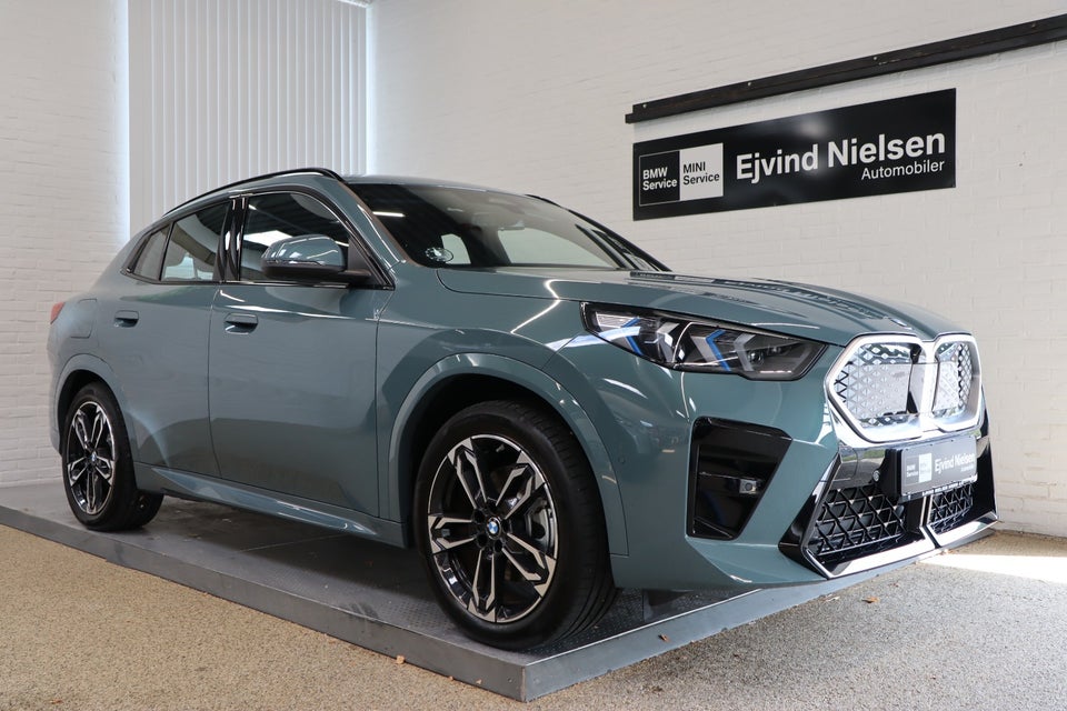 BMW iX2 xDrive30 M-Sport 5d