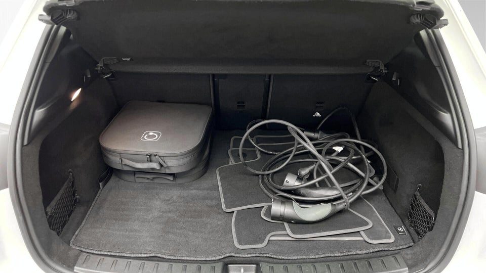 Mercedes EQA250+ Progressive 5d