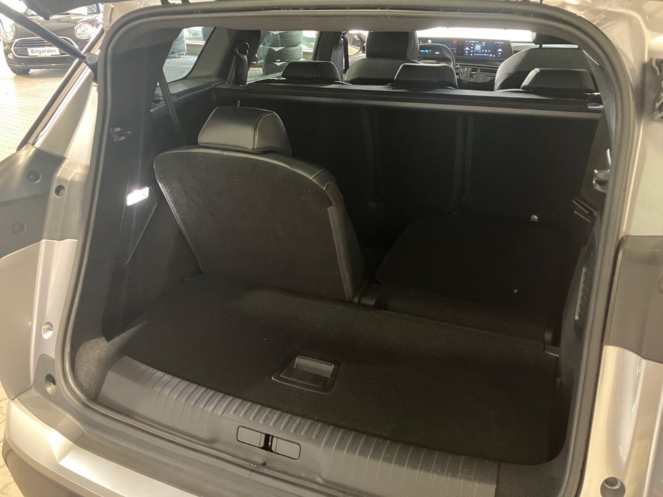 Peugeot e-5008 77 Allure 7prs 5d