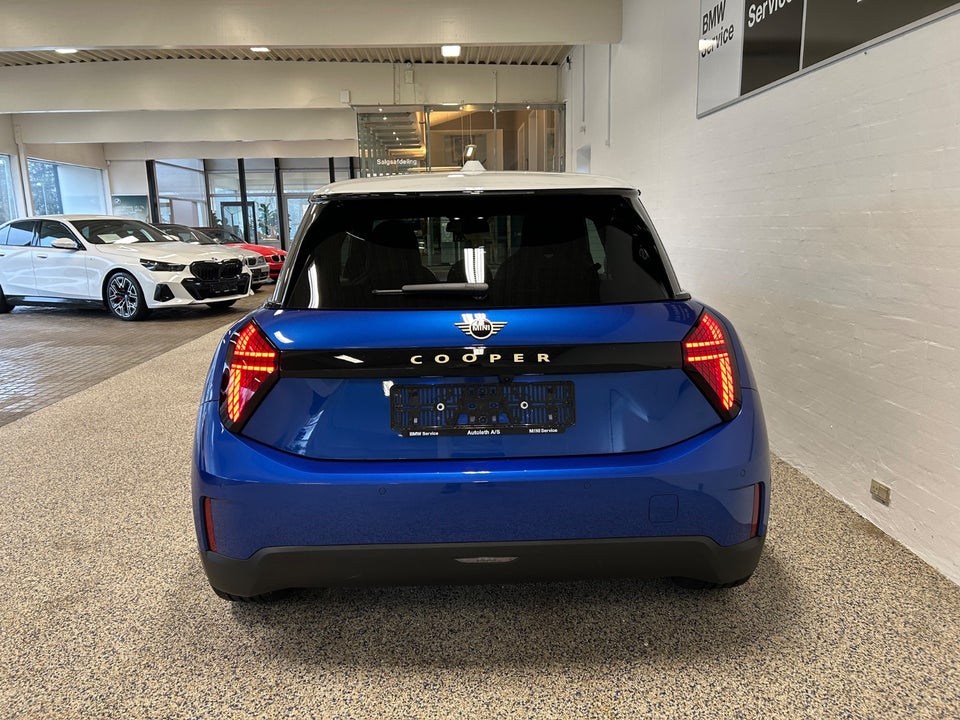 MINI Cooper E Favoured Trim M 3d