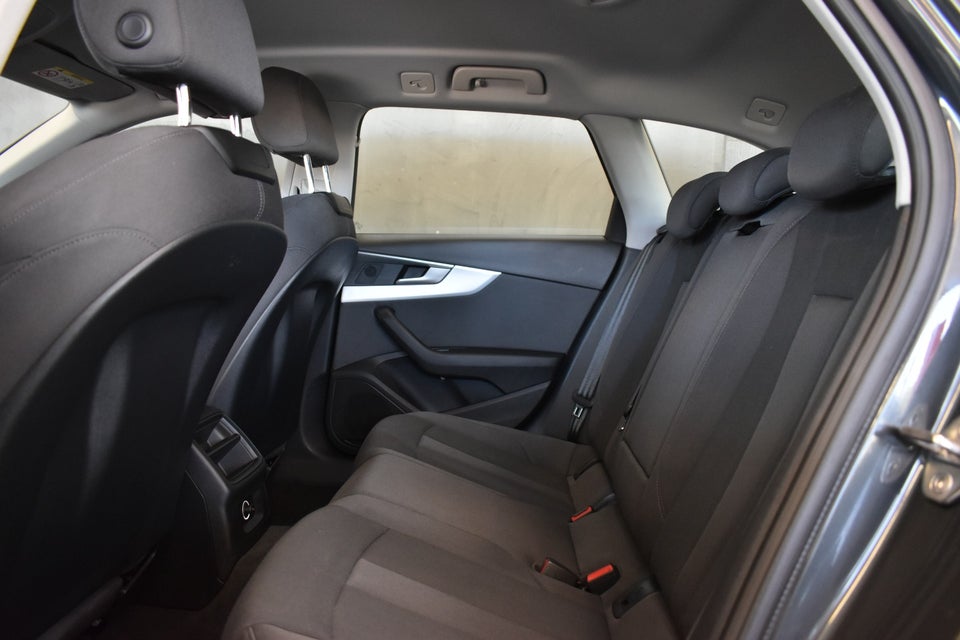 Audi A4 40 TFSi Sport Prestige Avant S-tr. 5d