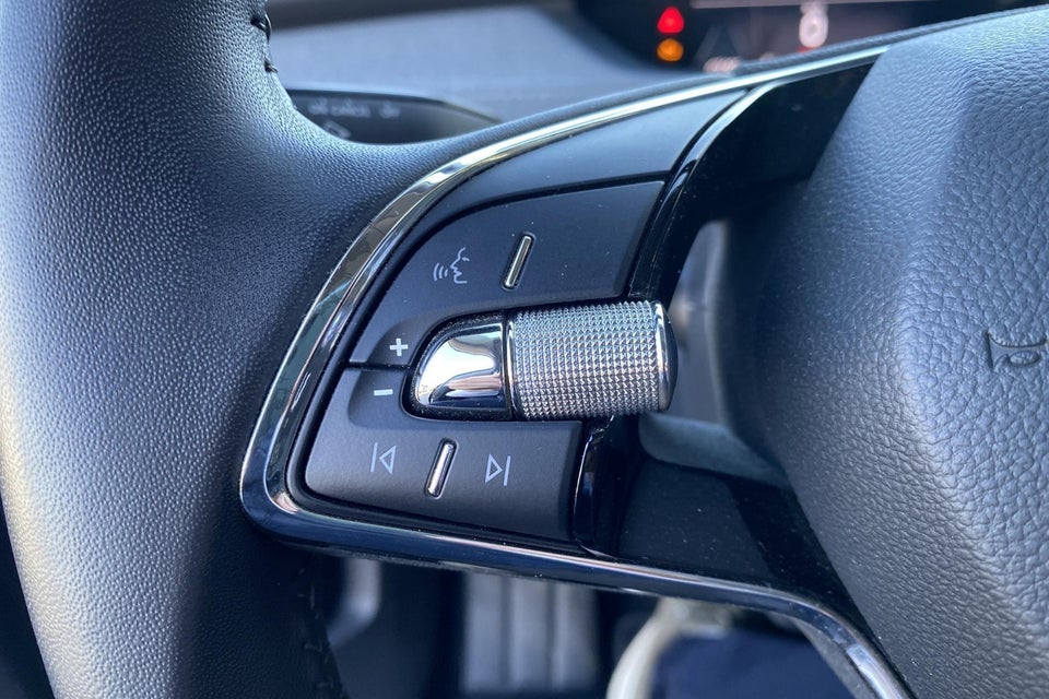 Skoda Enyaq 60 iV Loft 5d