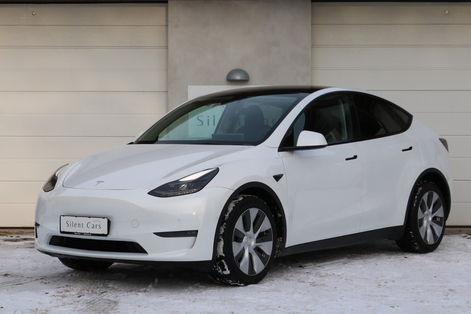 Tesla Model Y Long Range AWD 5d