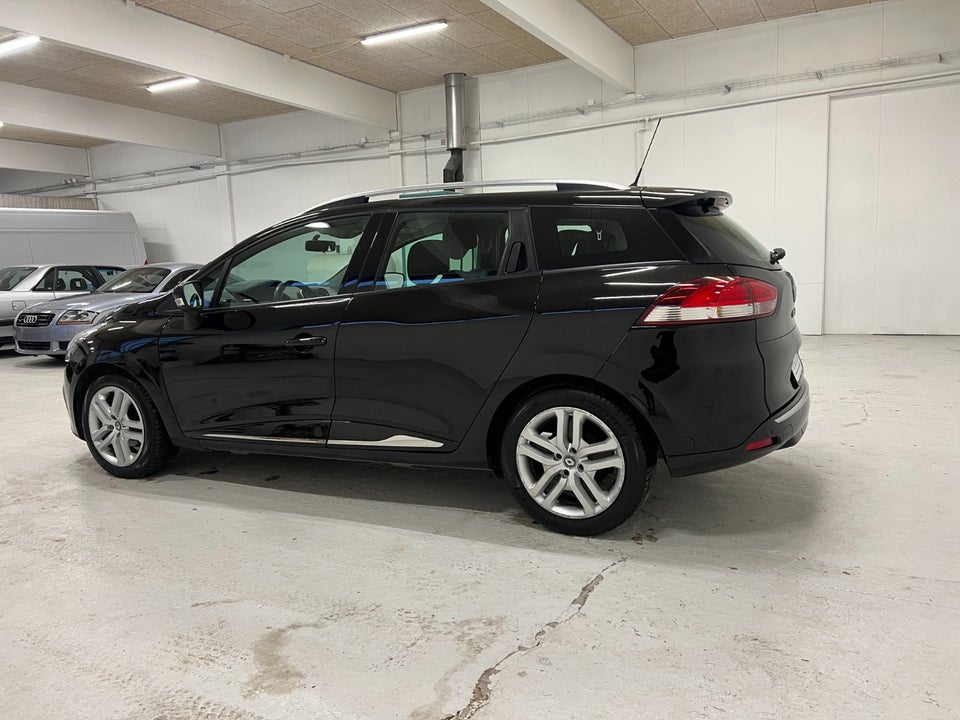 Renault Clio IV 0,9 TCe 90 Expression Sport Tourer 5d