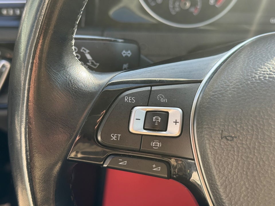 VW Golf VII 1,5 TSi 150 Highline Variant DSG 5d