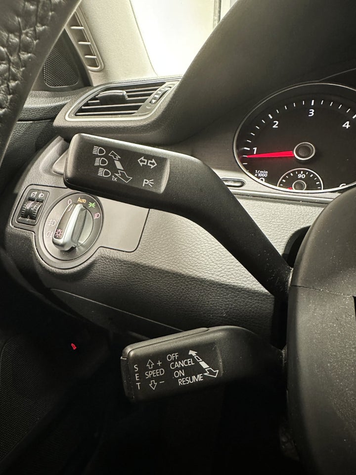 VW Passat 1,6 TDi 105 Comfortline Variant BMT 5d