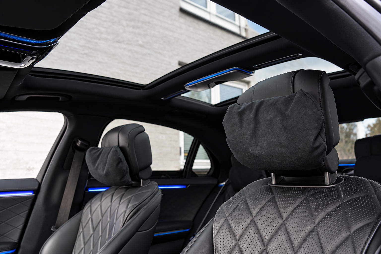 Mercedes-Benz S580 e 3,0 aut. lang 4d · 10