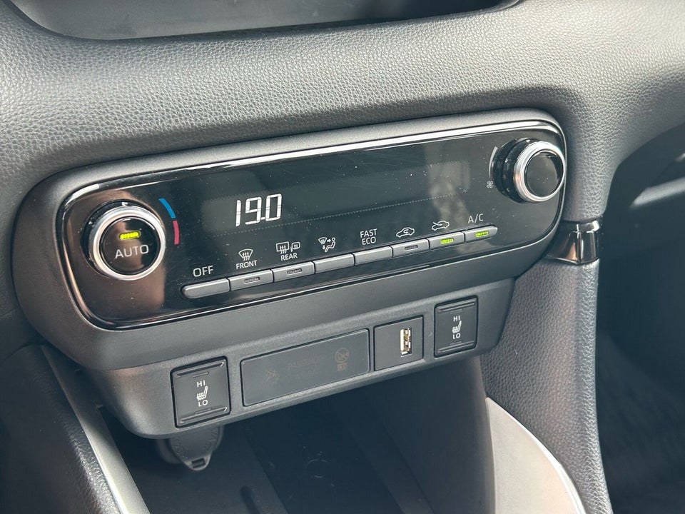 Toyota Yaris 1,5 Hybrid Active Tech+ e-CVT 5d