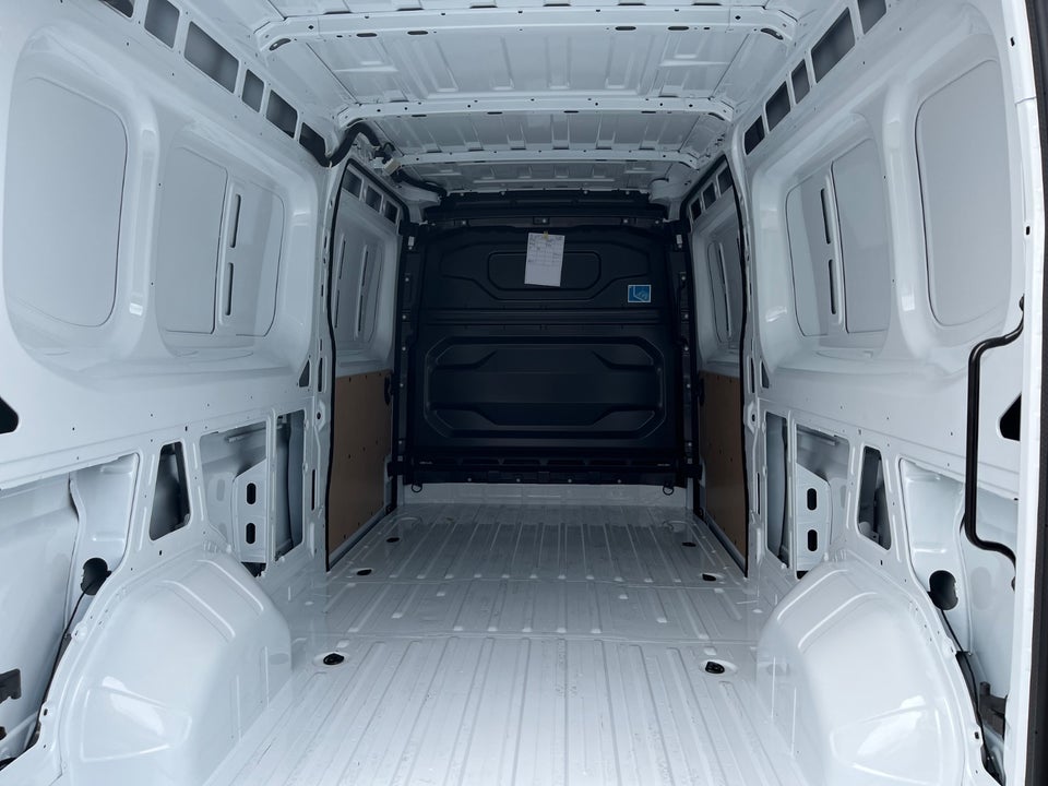 Nissan Interstar 2,0 dCi 170 L3H2 Tekna aut. Van