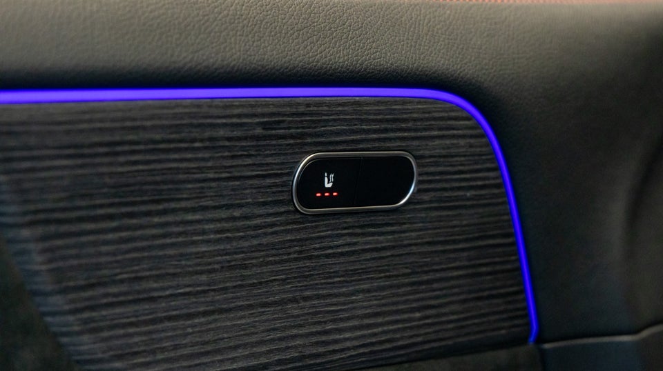 Mercedes EQA300 AMG Line 4Matic 5d