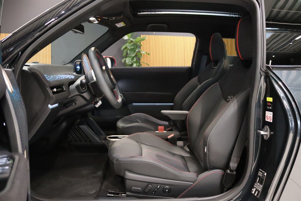 MINI Cooper SE JCW Trim XL 3d