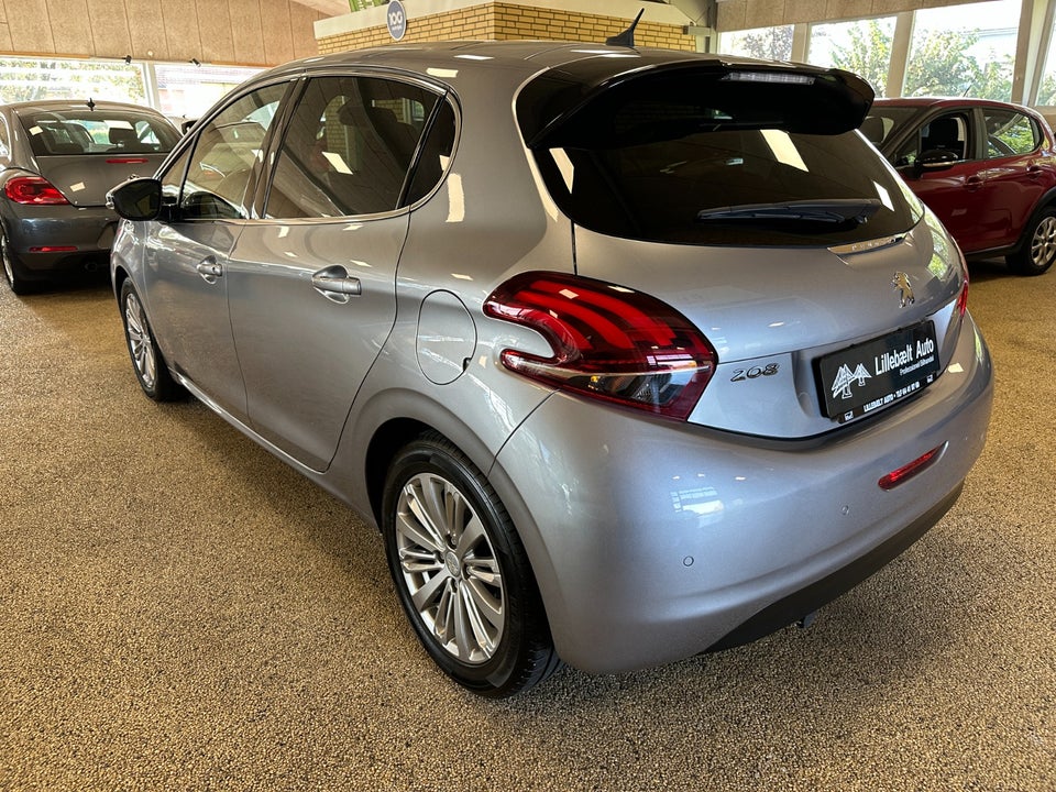 Peugeot 208 1,2 PureTech 82 Allure+ 5d