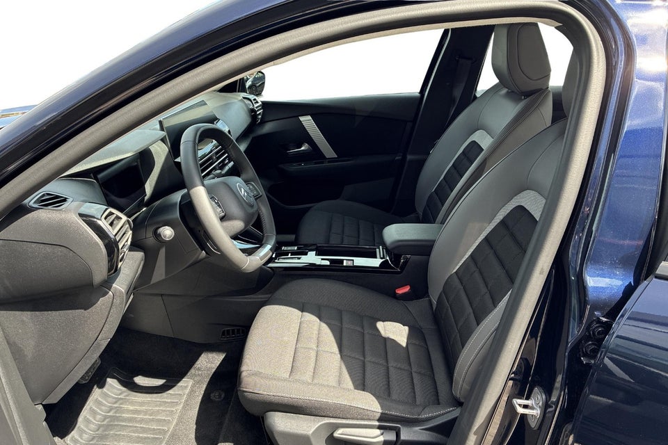 Citroën ë-C4 X 54 Plus 4d