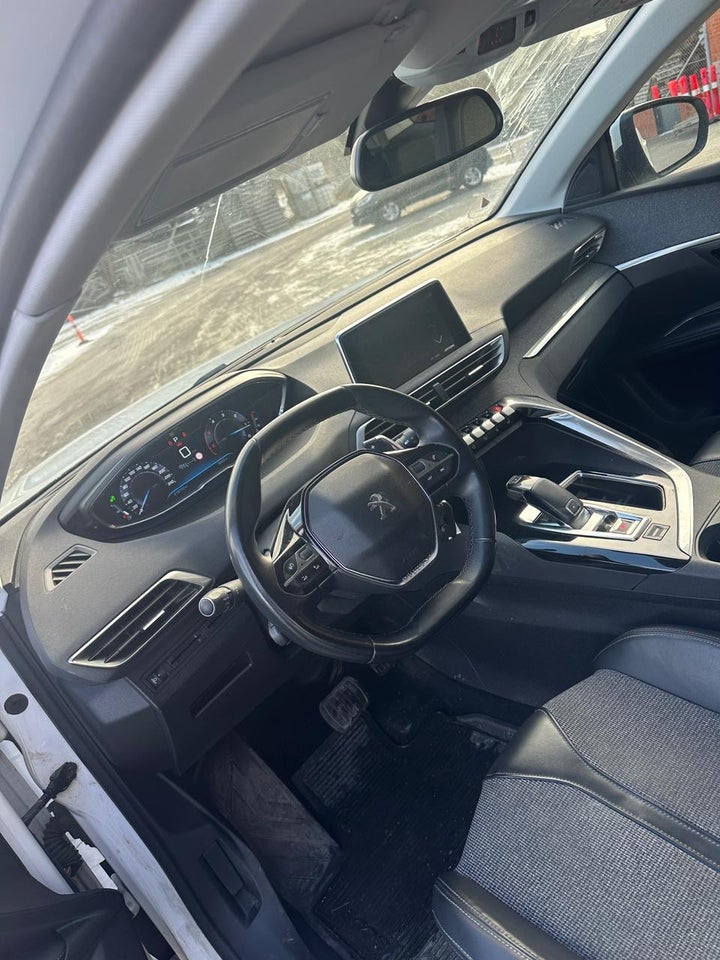 Peugeot 5008 1,6 BlueHDi 120 Allure EAT6 7prs 5d