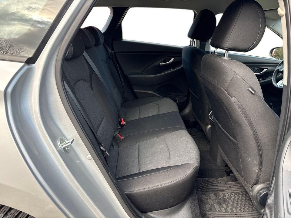 Hyundai i30 1,0 T-GDi mHEV Essential stc. DCT 5d