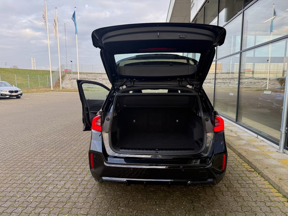 BMW iX1 xDrive30 M-Sport Premium 5d