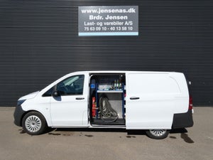 Mercedes Vito 114, modelår 2025, 9,000 km