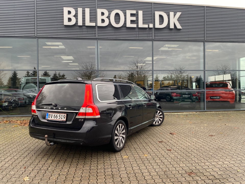 Volvo V70 2,0 D3 136 Momentum 5d