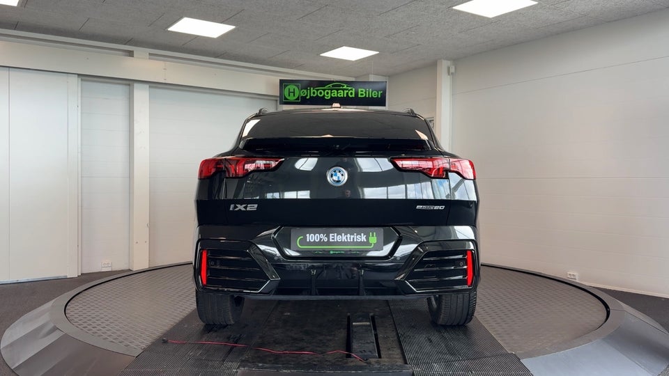 BMW iX2 eDrive20 Charged M-Sport 5d
