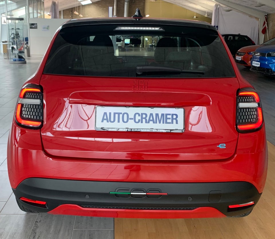 Fiat 600e 54 (RED) 5d