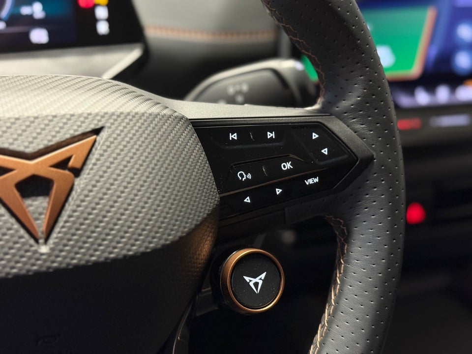 Cupra Born 77 e-Boost Business Edition+ 5d