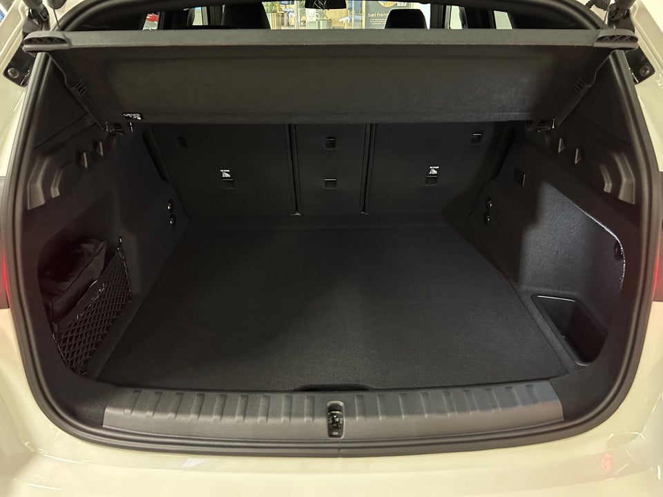 BMW iX1 xDrive30 Fully Charged 5d