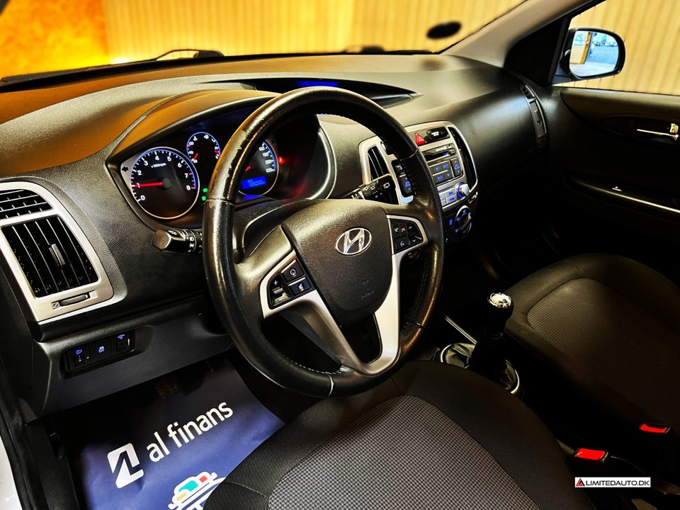 Hyundai i20 1,25 Classic XTR 5d