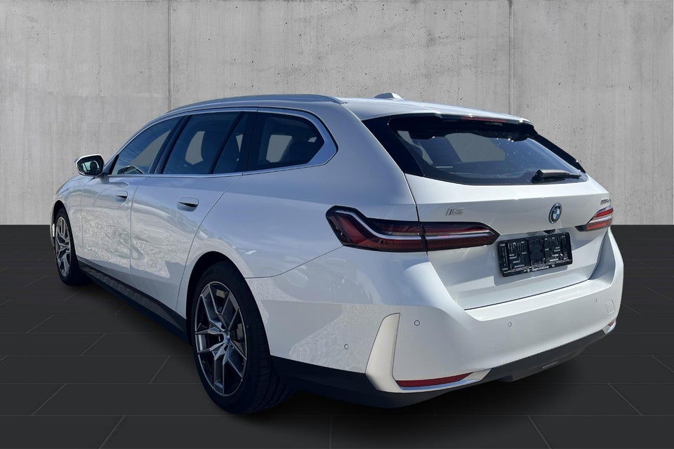 BMW i5 eDrive40 Touring Sport Line 5d