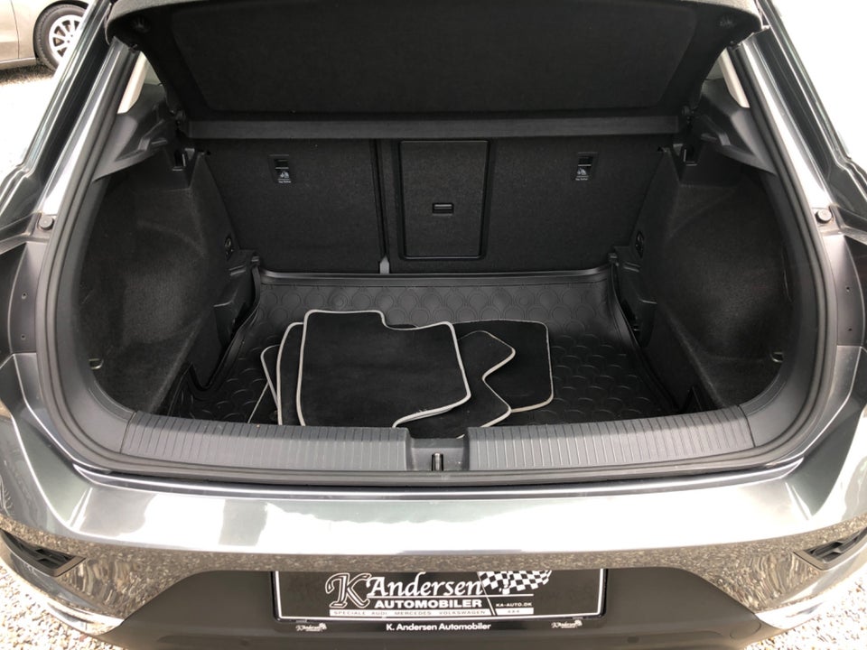 VW T-Roc 1,0 TSi 115 Style 5d