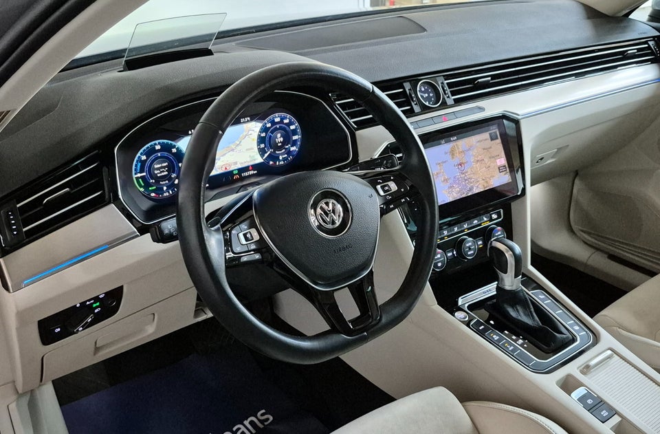 VW Passat 1,4 GTE DSG 4d