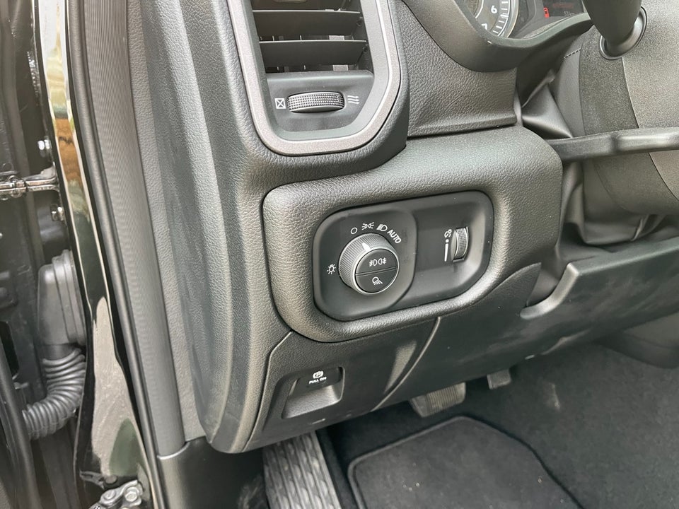 Dodge RAM 1500 3,0 Tradesman aut. 4d