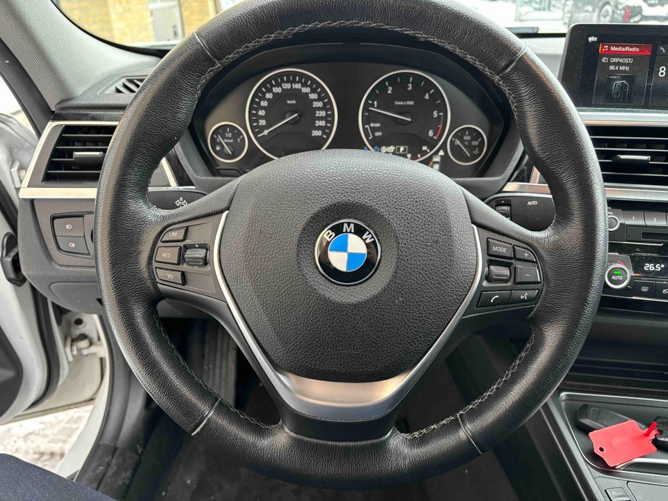 BMW 320d 2,0 aut. 4d