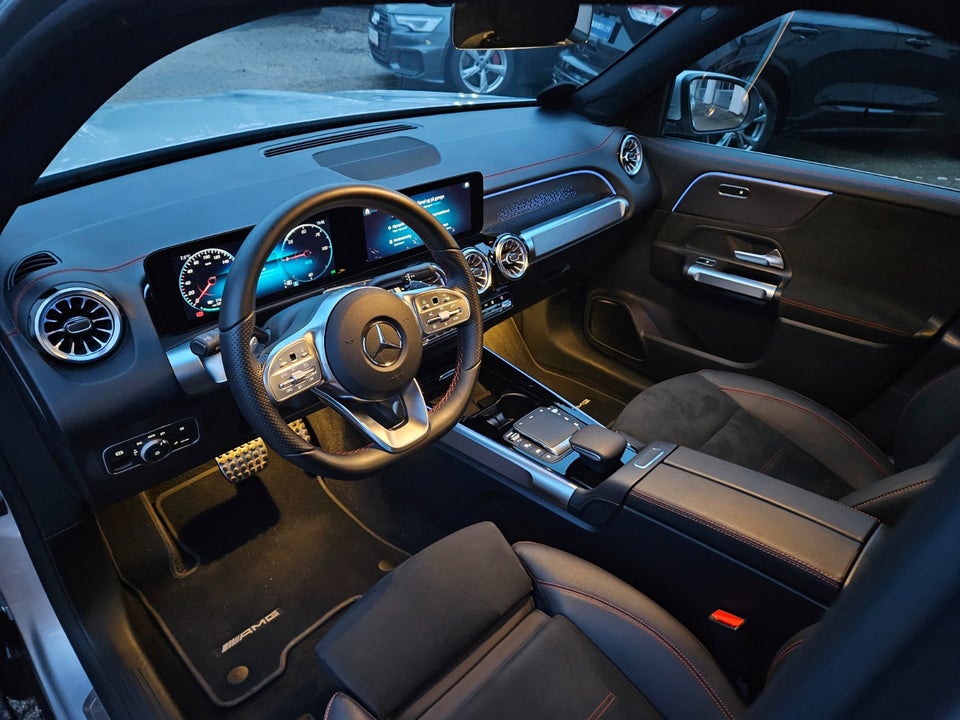 Mercedes EQB250 AMG Line 5d