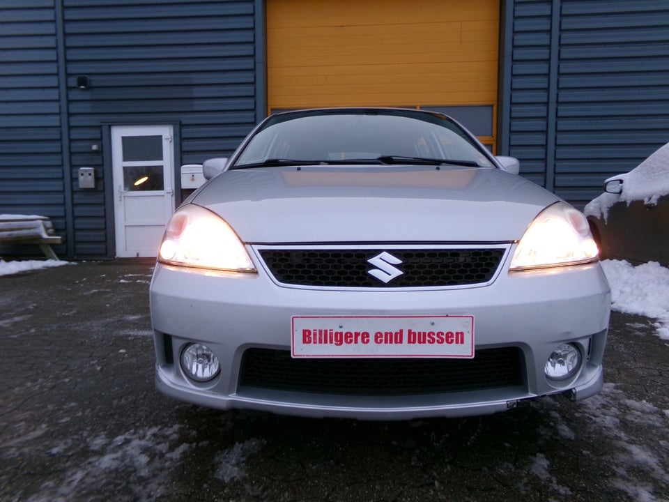 Suzuki Liana 1,6 Family 5d