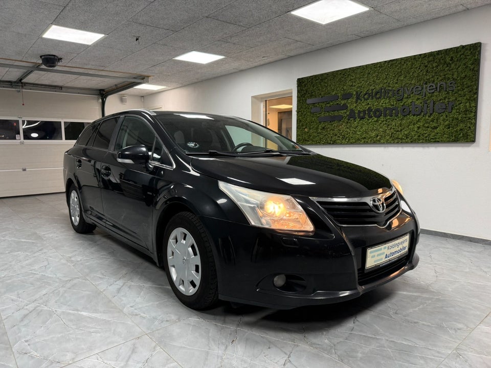 Toyota Avensis 2,0 D-4D T2 stc. 5d