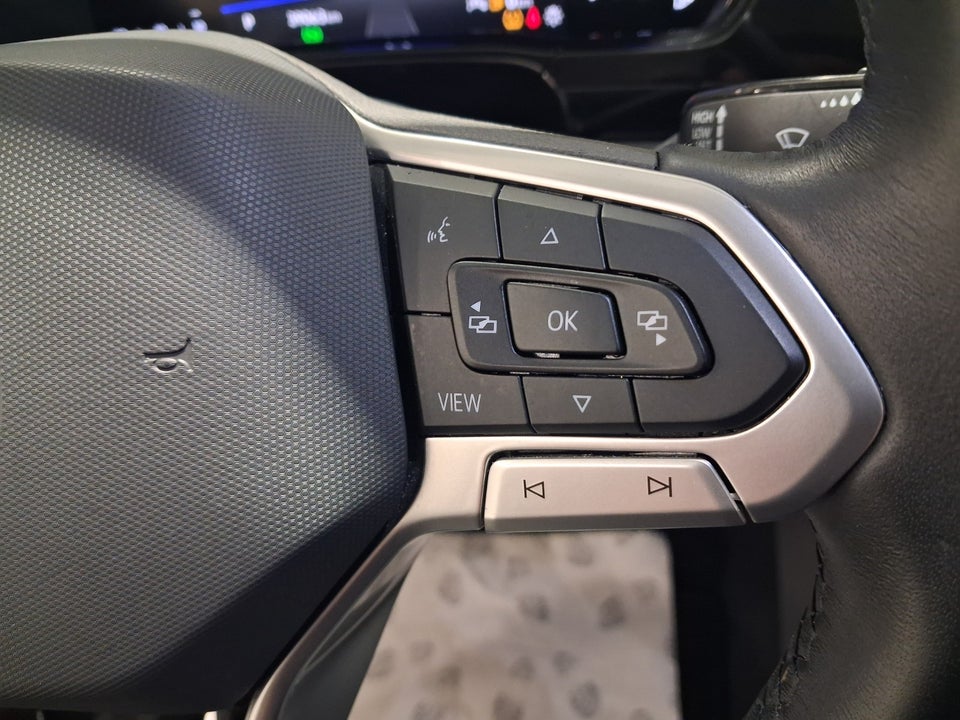 VW Touran 2,0 TDi 150 Comfortline DSG Van 5d