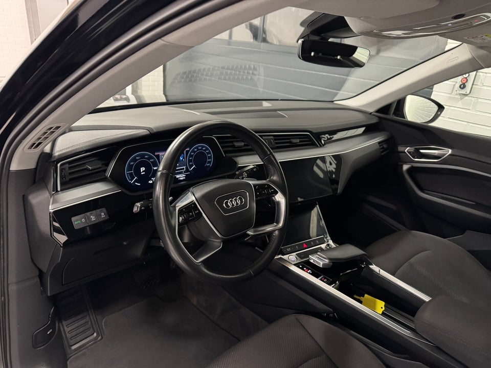 Audi e-tron 50 quattro 5d