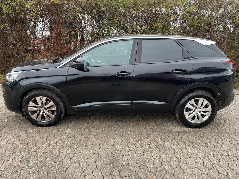 Peugeot 3008 1,2 e-THP 130 Allure 5d