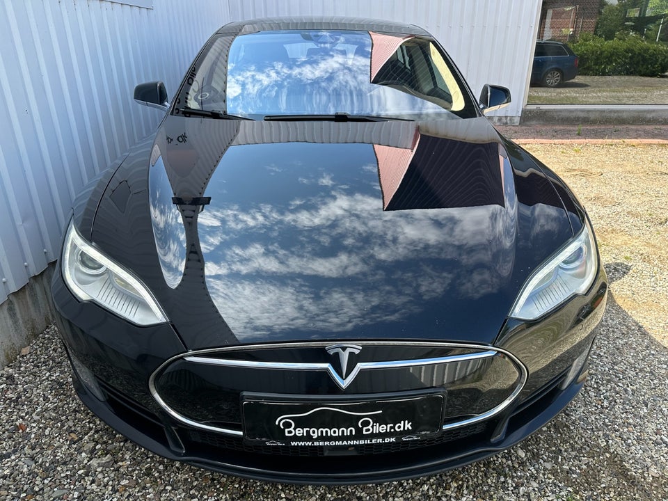 Tesla Model S 90D 5d