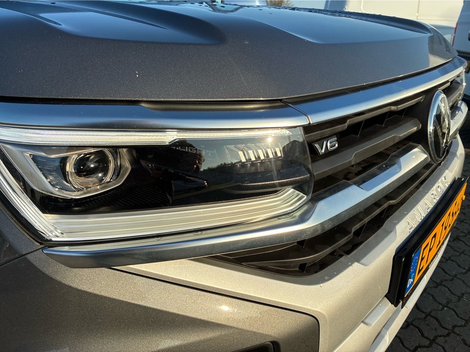 VW Amarok 3,0 TDi 240 Aventura aut. 4Motion 4d