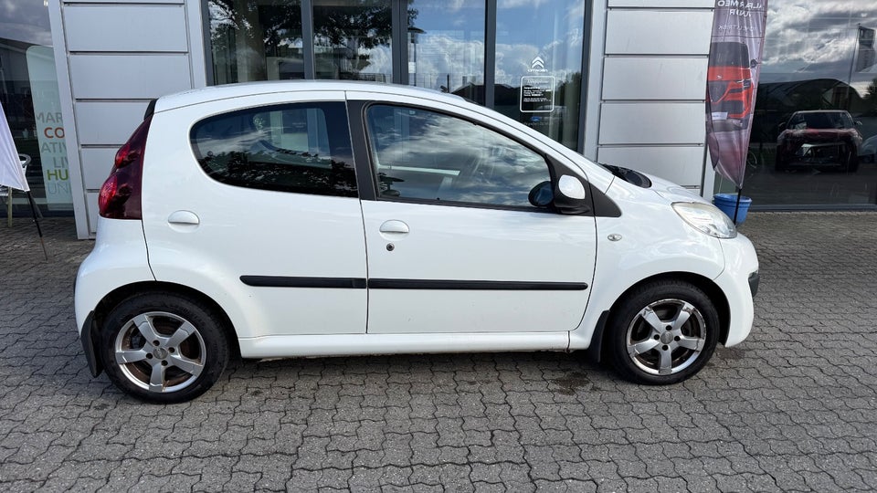 Peugeot 107 1,0 Active 5d
