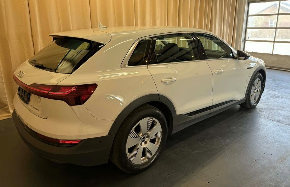 Audi e-tron 50 quattro 5d