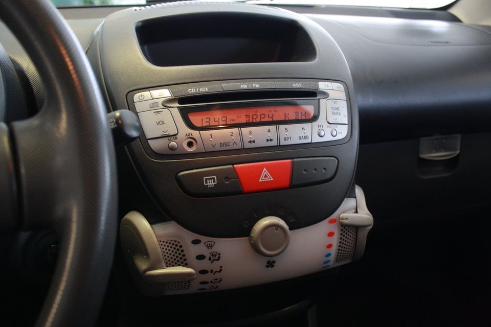 Toyota Aygo 1,0 VVT-i T2 5d