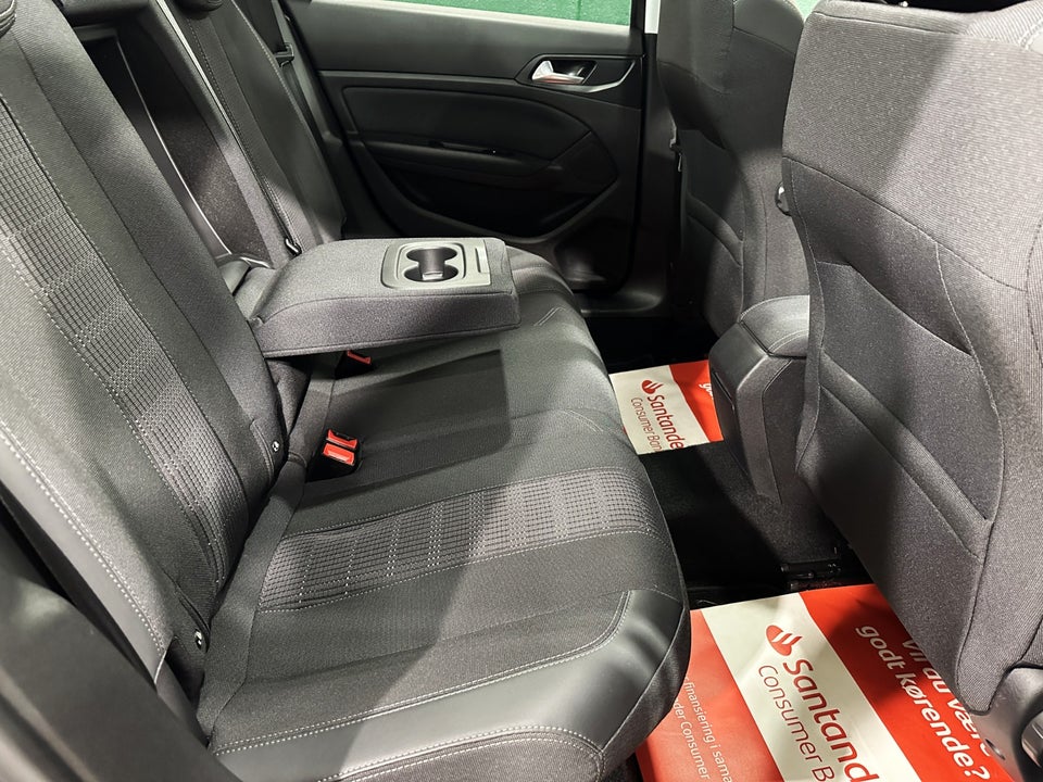 Peugeot 308 1,5 BlueHDi 130 Prestige SW EAT6 5d