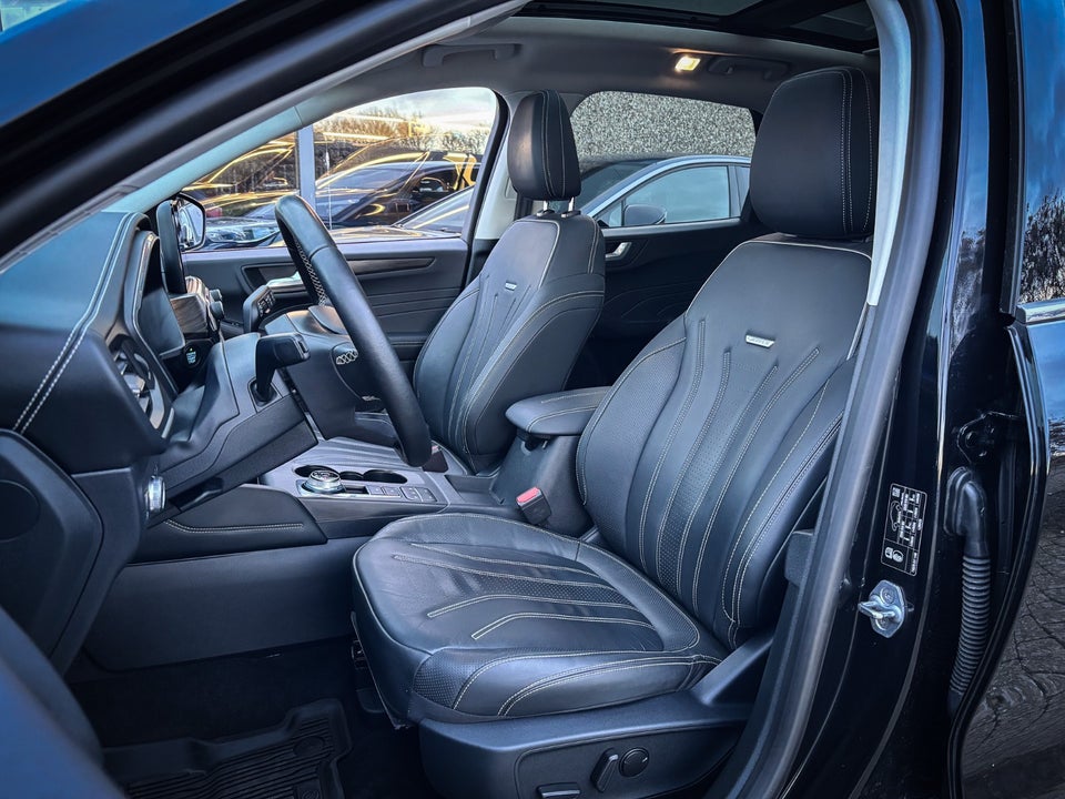 Ford Kuga 2,5 PHEV Vignale CVT 5d