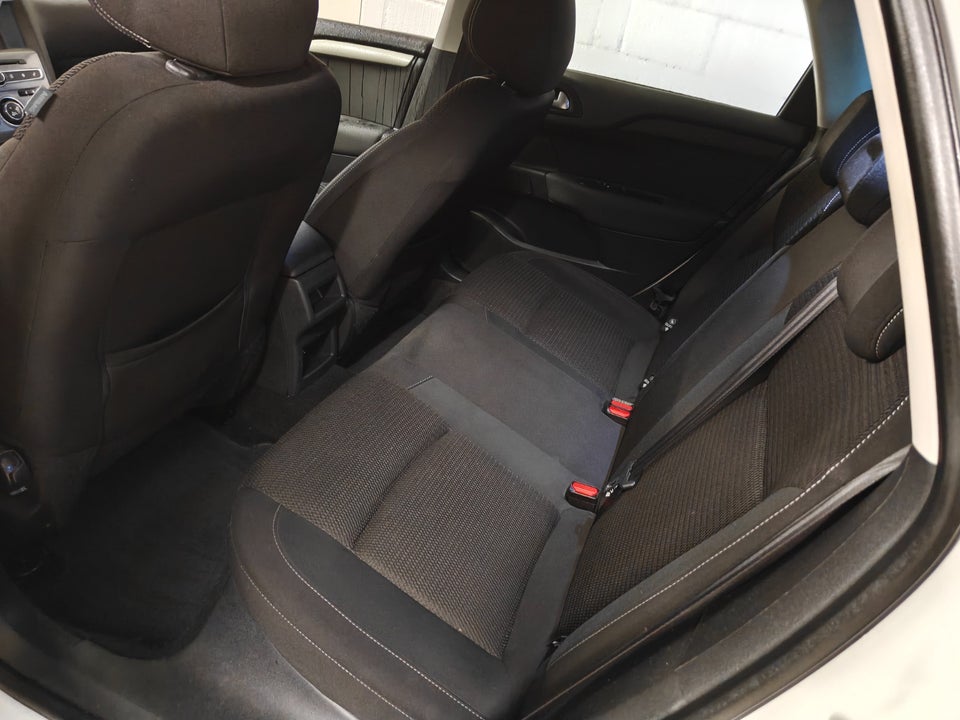 Citroën C4 1,2 PureTech 130 Live 5d