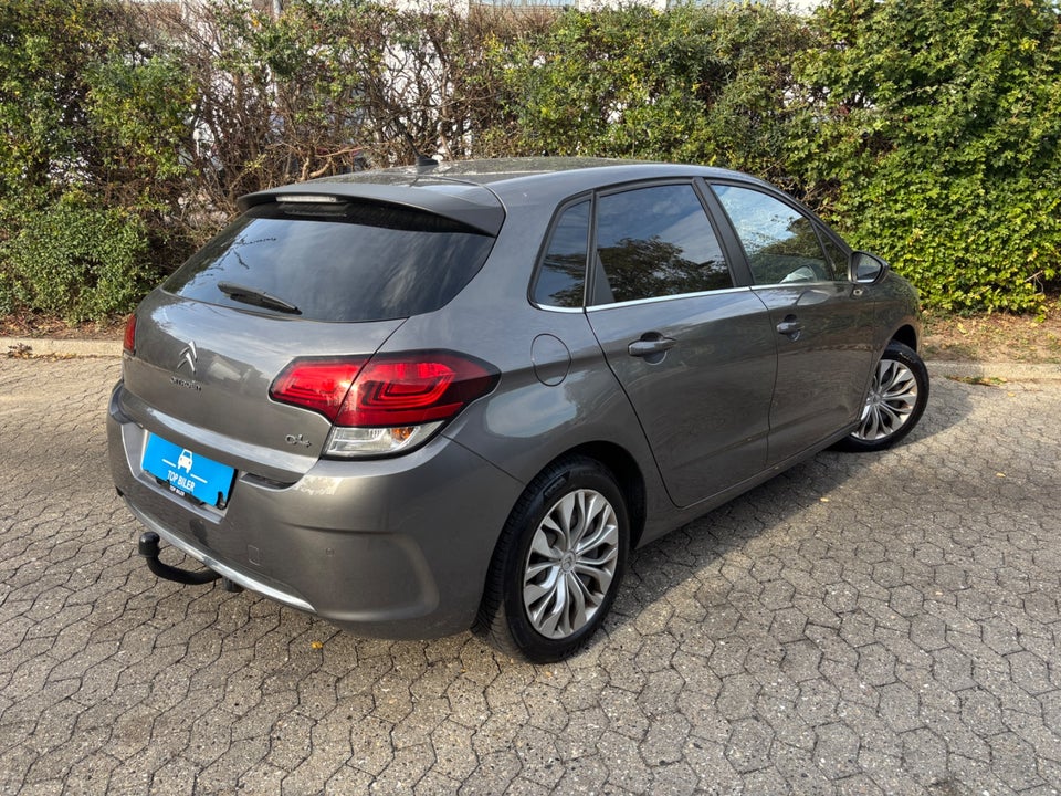Citroën C4 1,2 PureTech 130 Feel EAT6 5d