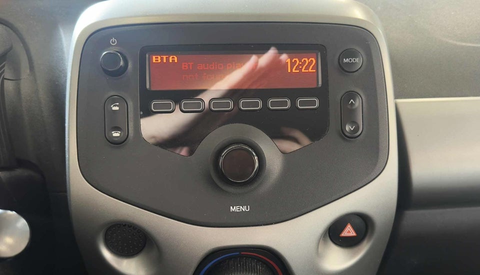 Toyota Aygo 1,0 VVT-i x-touch 5d